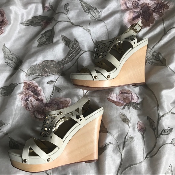 Charles David ankle strap wedge! ☀️ - Picture 2 of 5